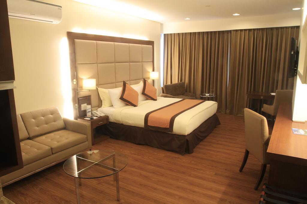 Santomas Suites Santo Tomas Bagian luar foto